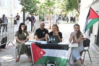 Από την έκτακτη συνέντευξη Τύπου έξω από το υπ. Εξωτερικών